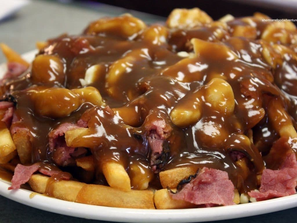 ~POUTINE VIANDE FUMÉE