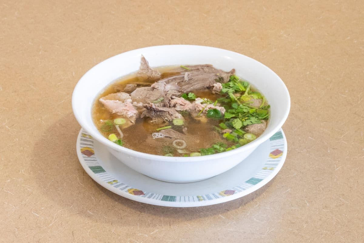 42. Special Beef Rice Noodle Soup (Large)