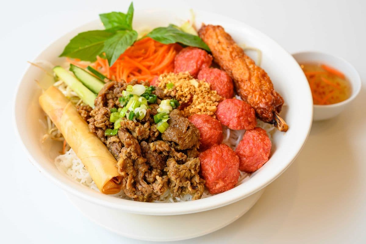 45. PHO KINGDOM Ultimate Vermicelli XL Bowl