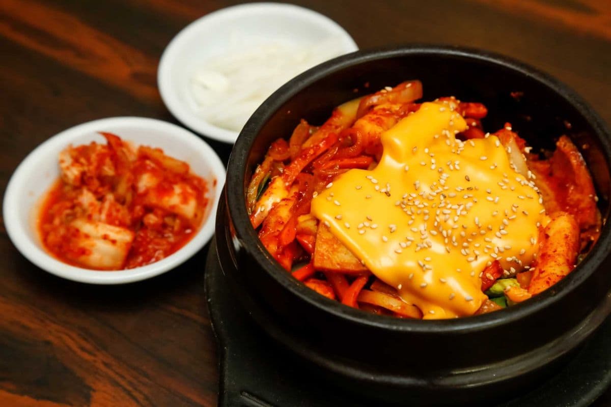 Cheese Stir-Fried Rice Cake