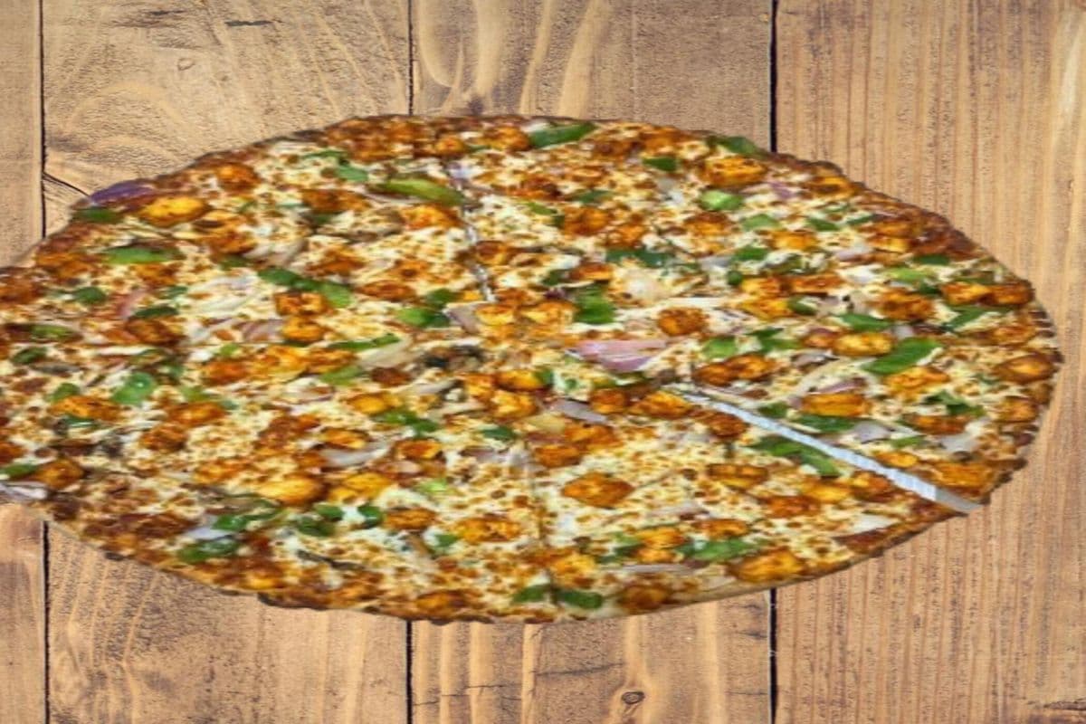Shahi Paneer Pizza - Everyday Special (5 Toppings, 1 Dip, 1 Pop)