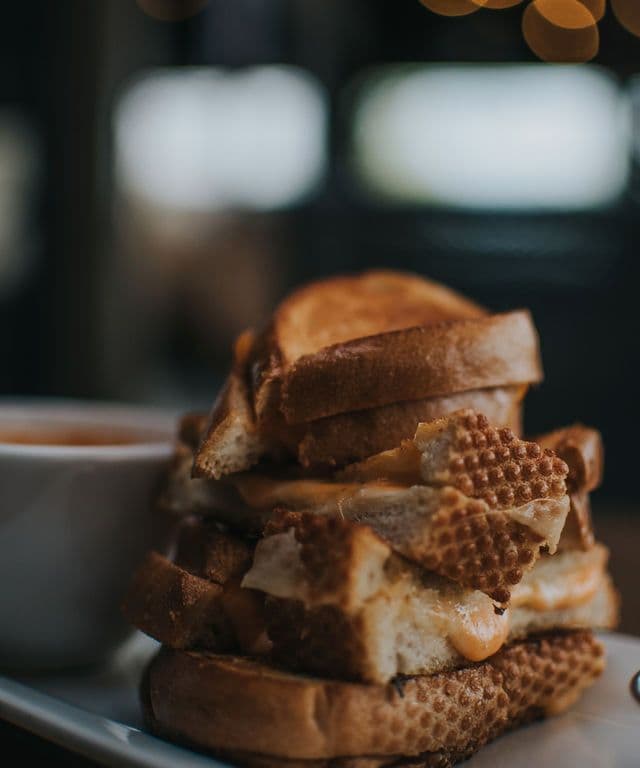 GRILLED CHEESE DIPPERS
