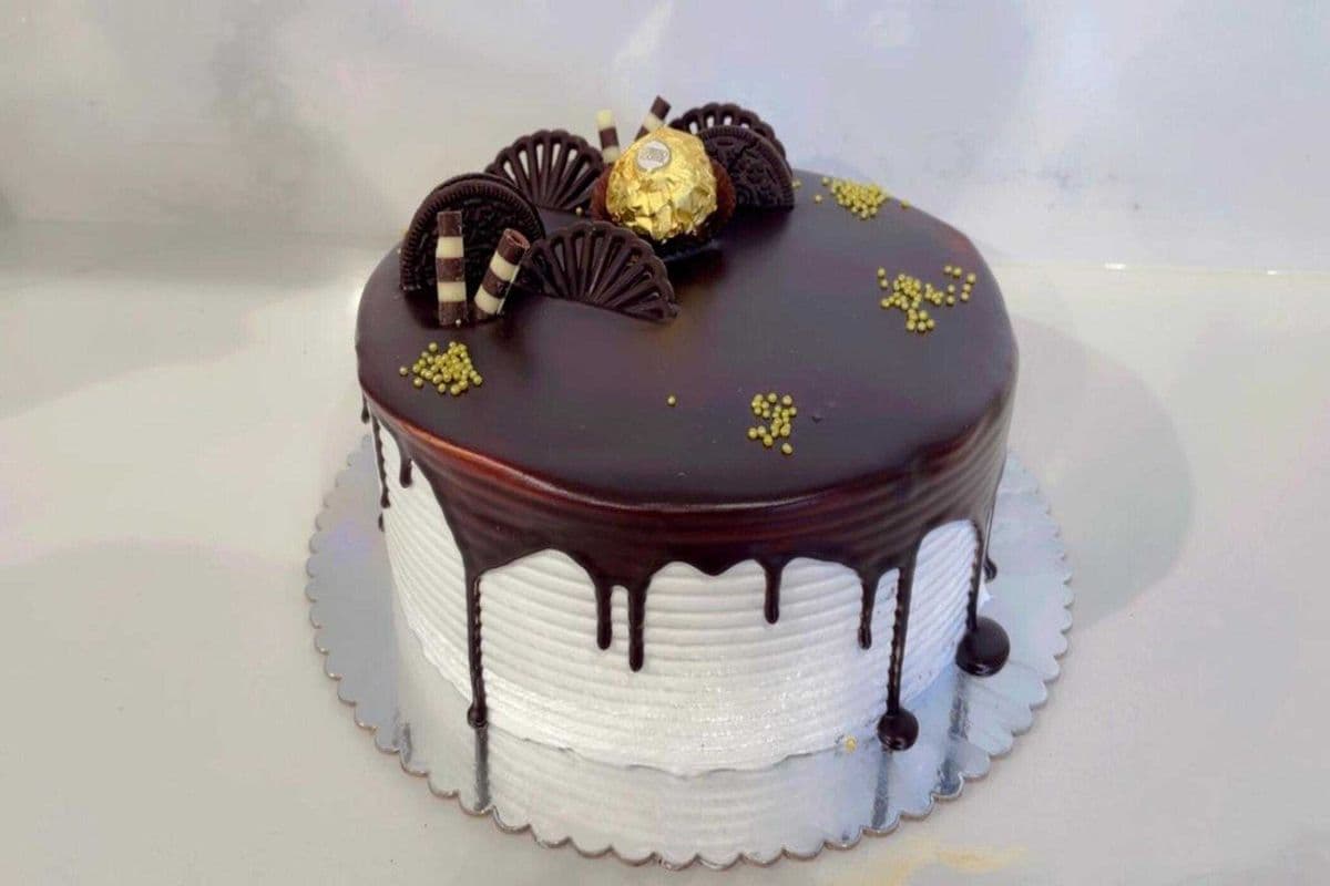 Chocolate cake