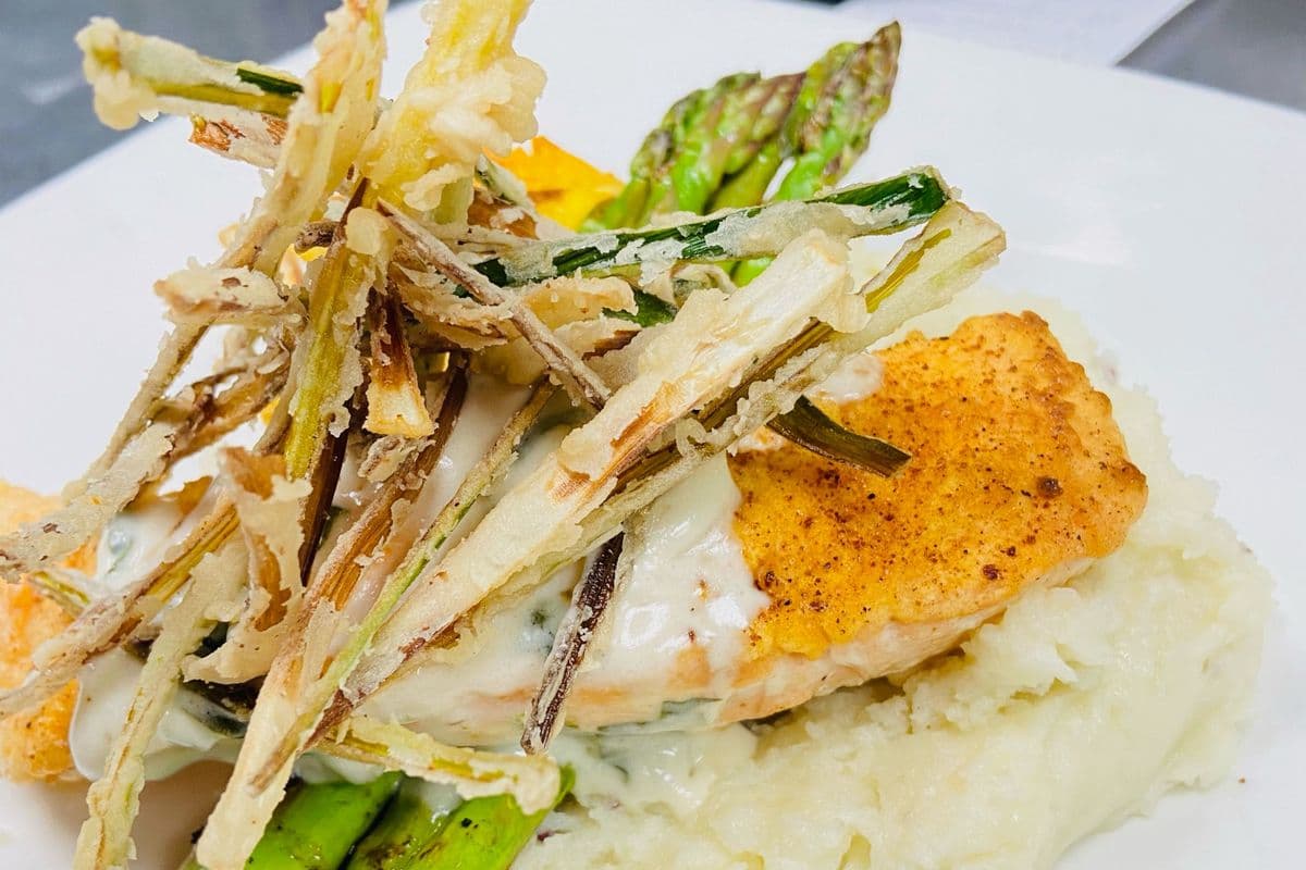 Salmon Champagne