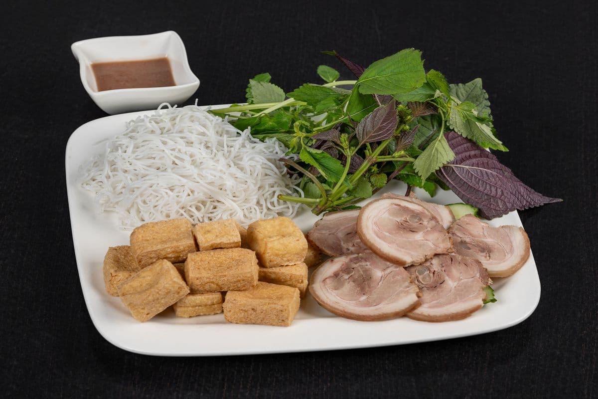 B4. Deep Fried Tofu and Pork Belly Vermicelli Served with Shrimp Paste / Bún Đậu Mắm Tôm