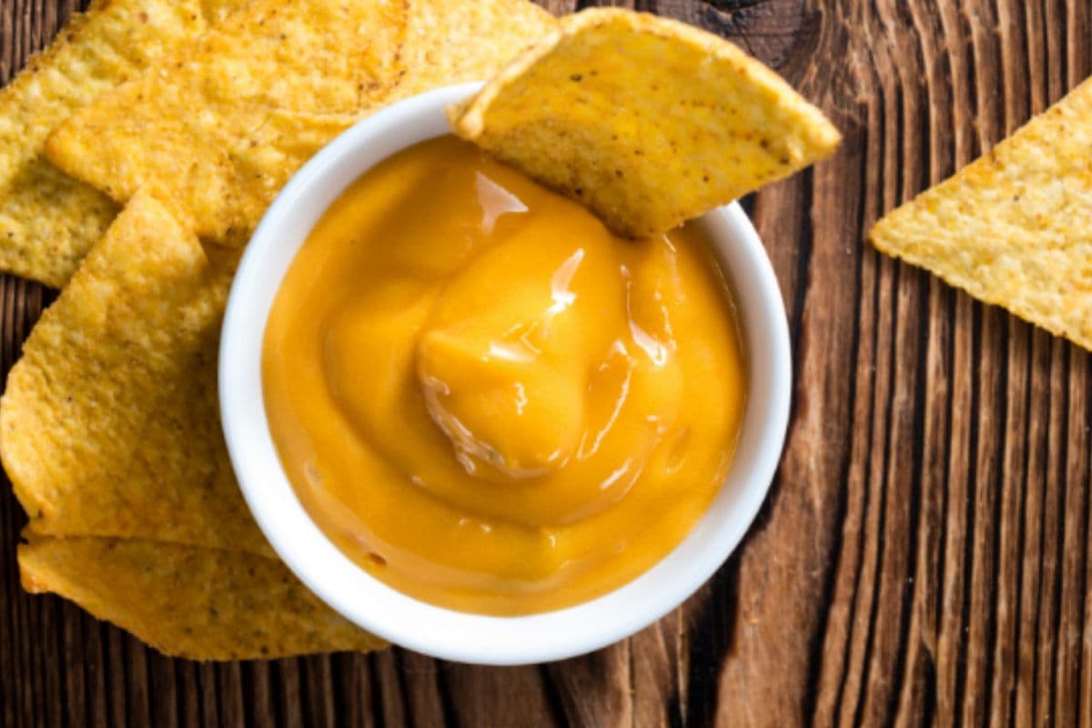 Chips and Queso (Cheese Sauce)