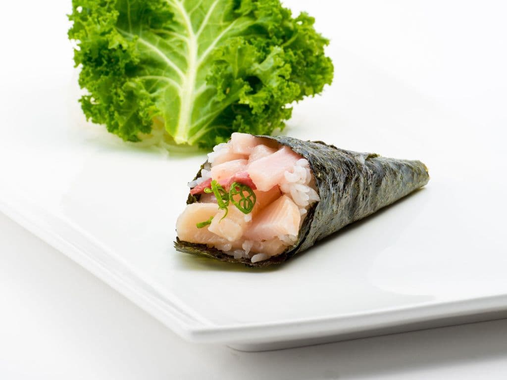 79H.Hamachi Hand Roll
