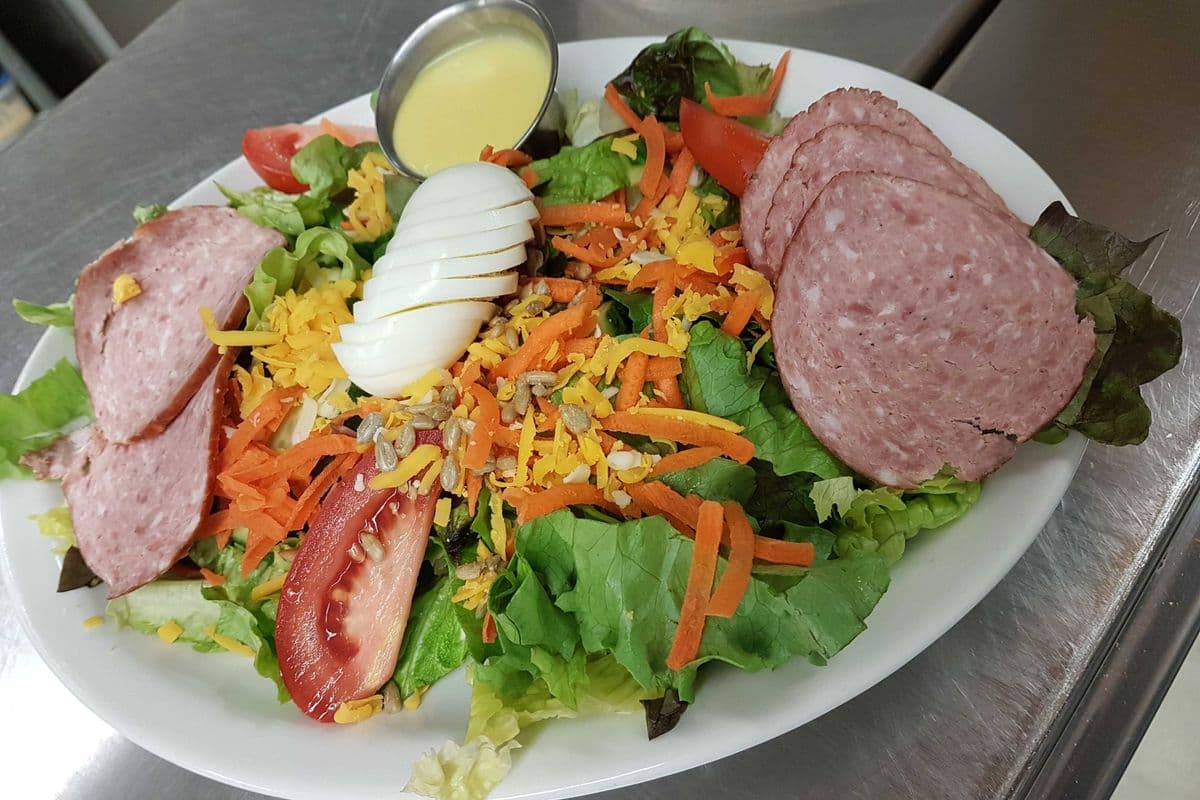 Menno Farmer Salad