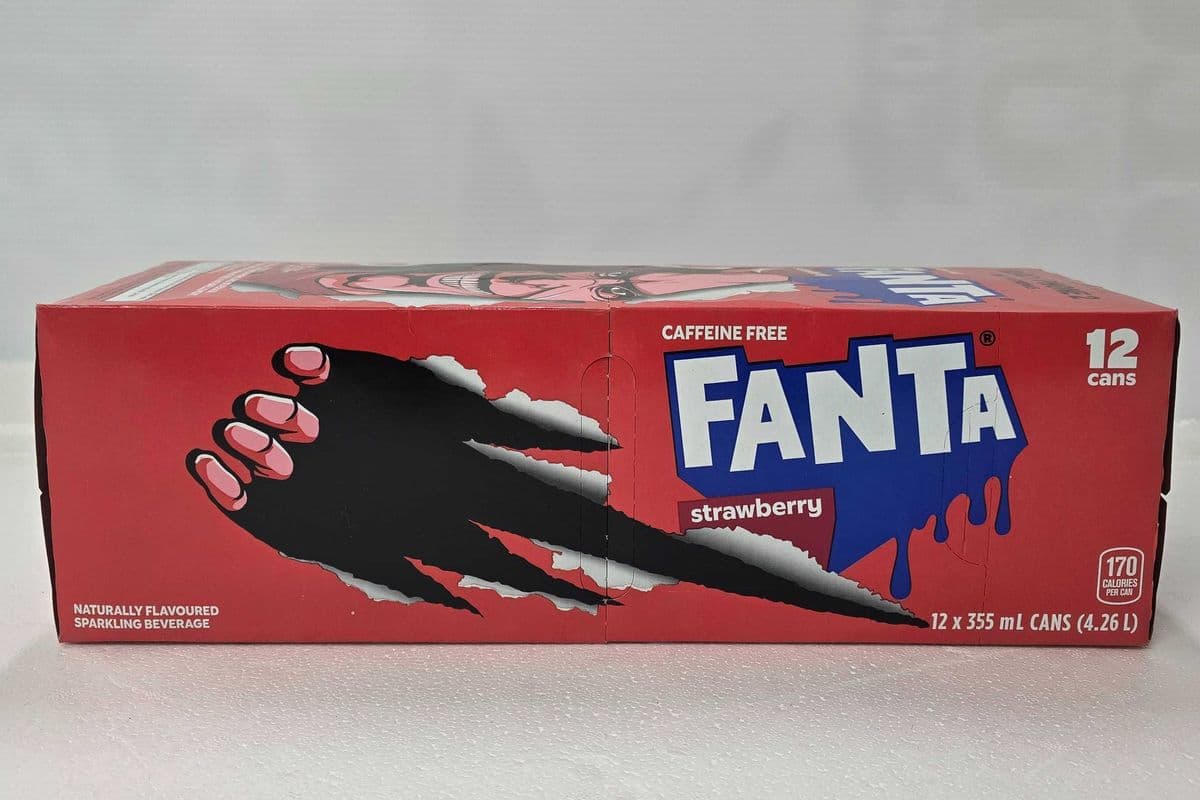 Fanta Strawberry flavour 12 × 355ml (12 cans)