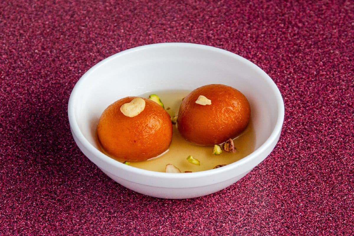 Gulab Jamun (Two Pieces)