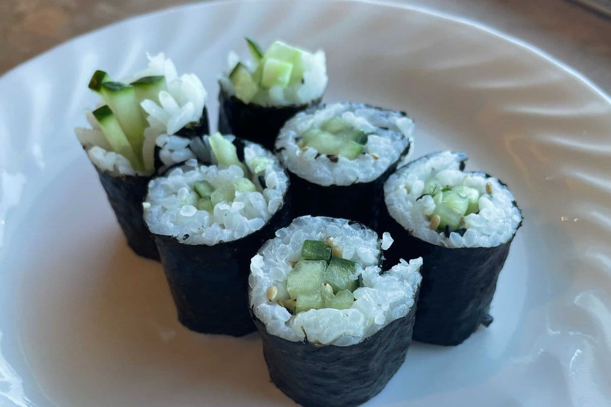 Kappa Maki (Cucumber small roll, 6pcs)