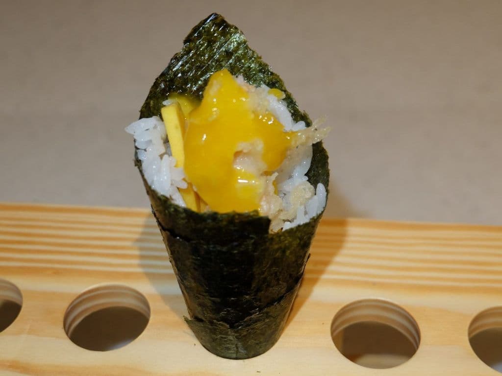 Mango Cream Cheese HandRoll(1pc)