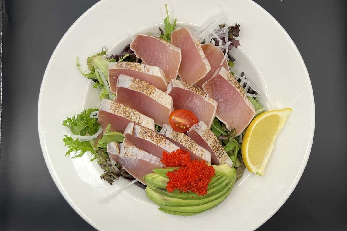 Tuna Tataki Salad