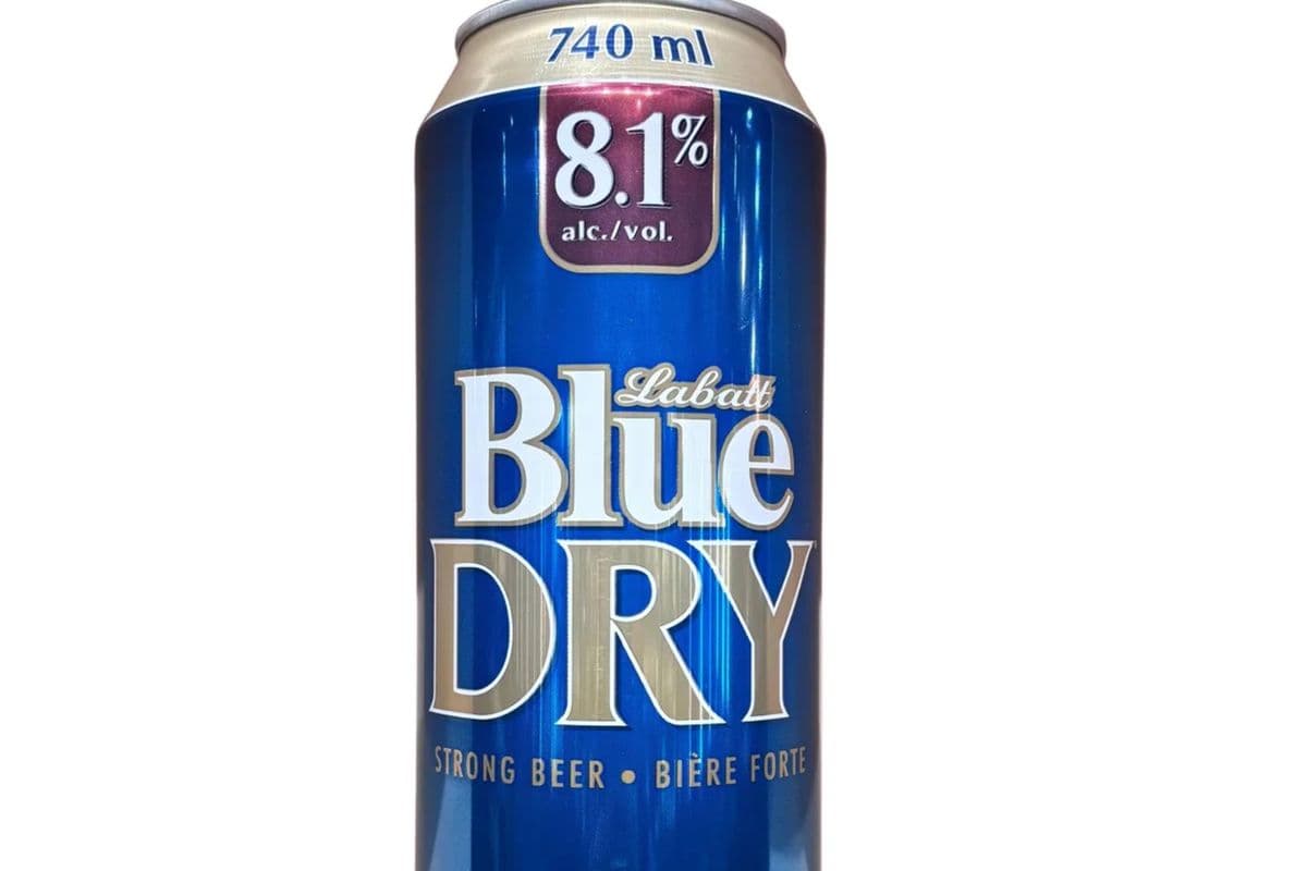 1c Labatt Blue Dry - 740ml (1 x 740ml)