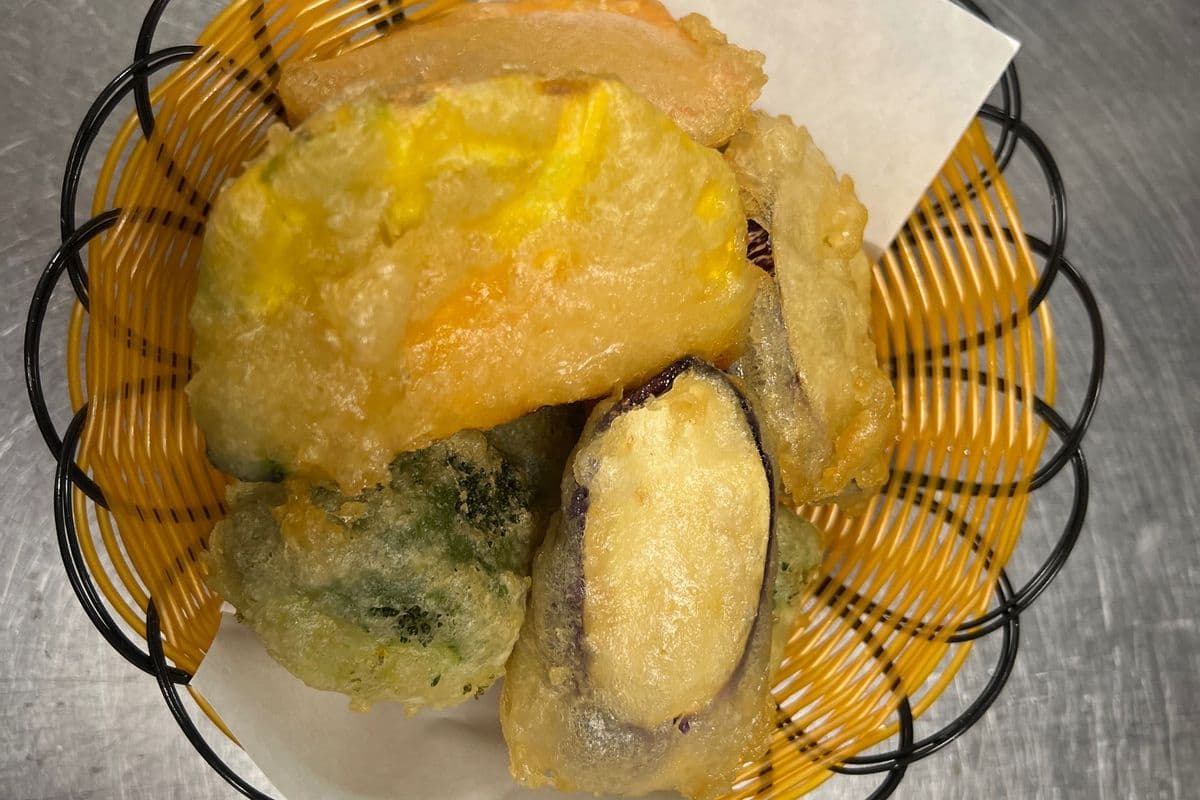 10. Vegetable Tempura (8 pcs)