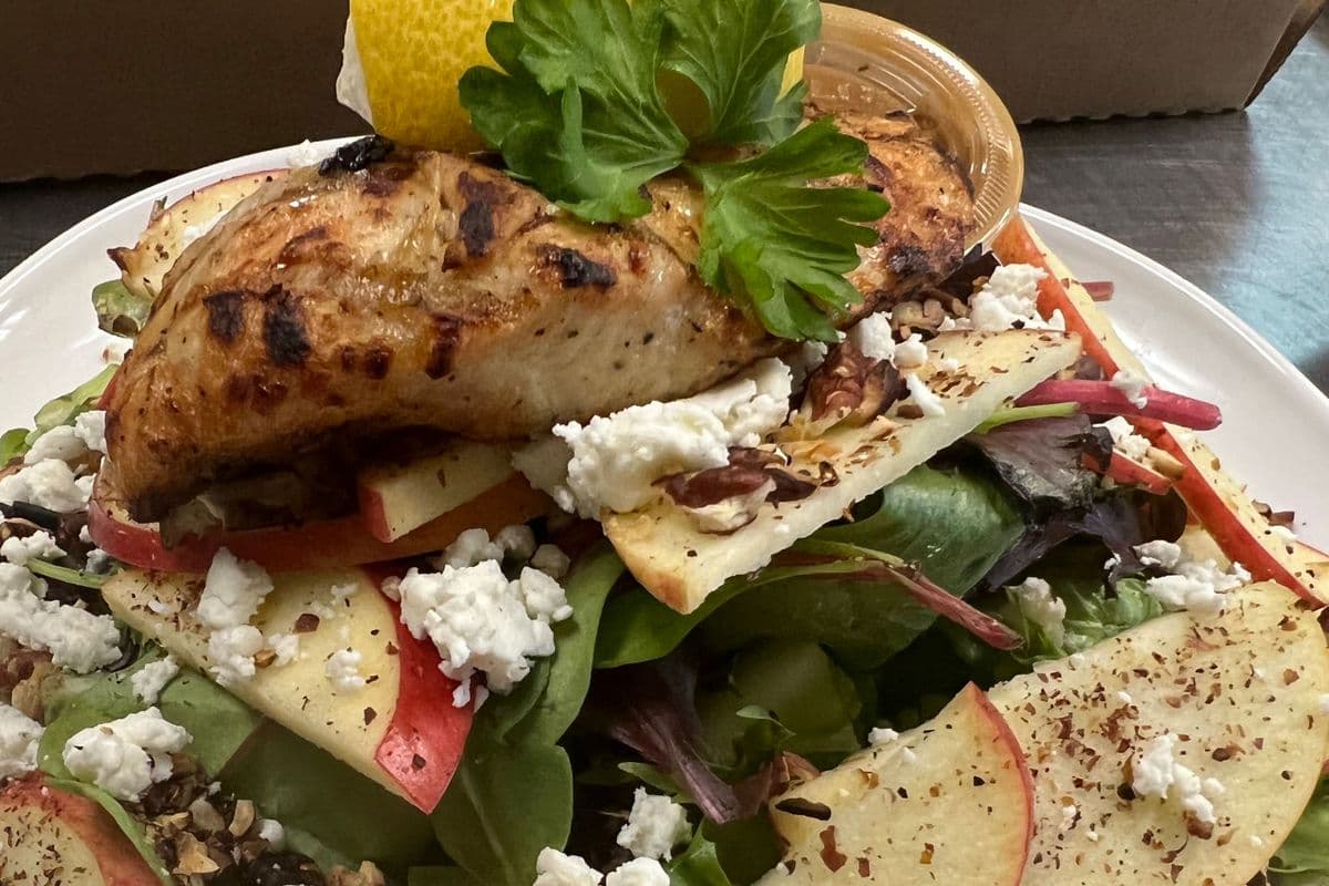 Apple and Pecan Goat Cheese Salad