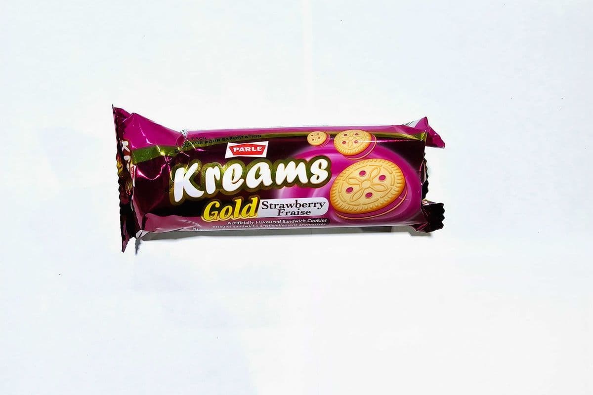 Parle Kream Gold Strawberry cookie (66.7g)