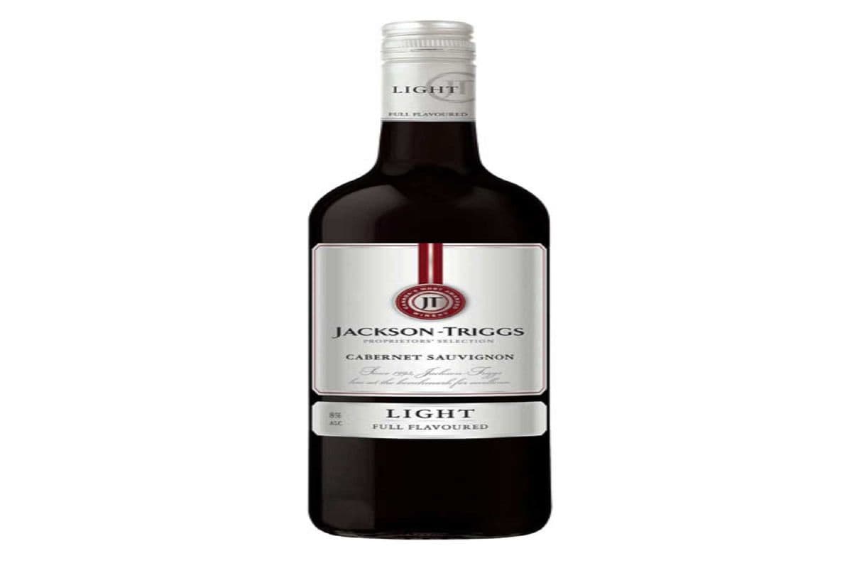 823011-JACKSON TRIGGS LIGHT CABERNET SAUVIGNON (1 x 750ML)