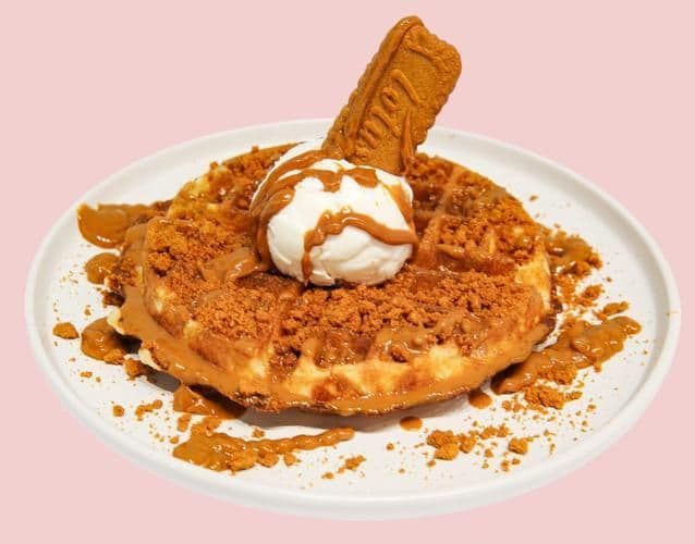 Biscoff Crumbs Waffle