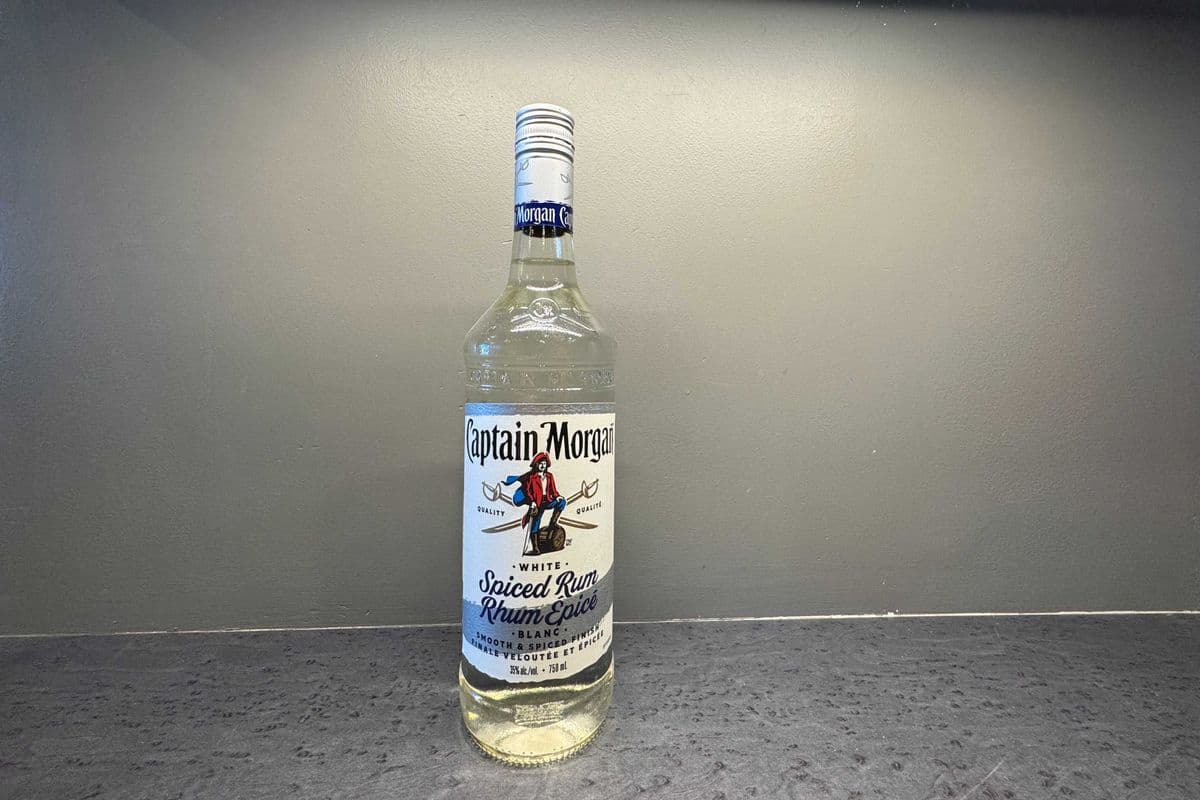 Captain Morgan White Spiced Rum 750ML Bottle (1 x 750ml)
