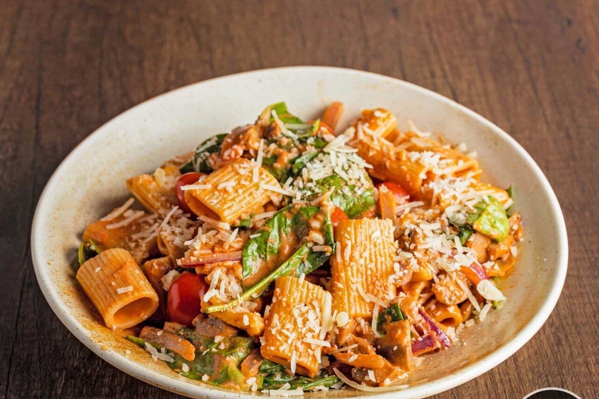 Charred Rose Rigatoni