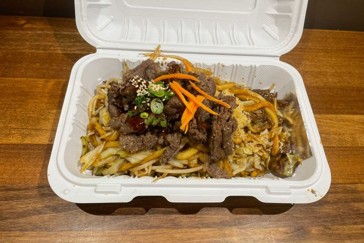 Yaki Udon (Thick Noodle)
