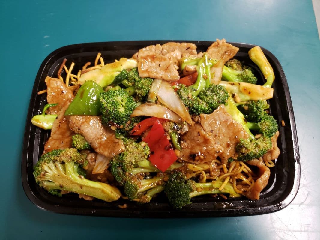30. Beef Black Bean Sauce Chow Mein