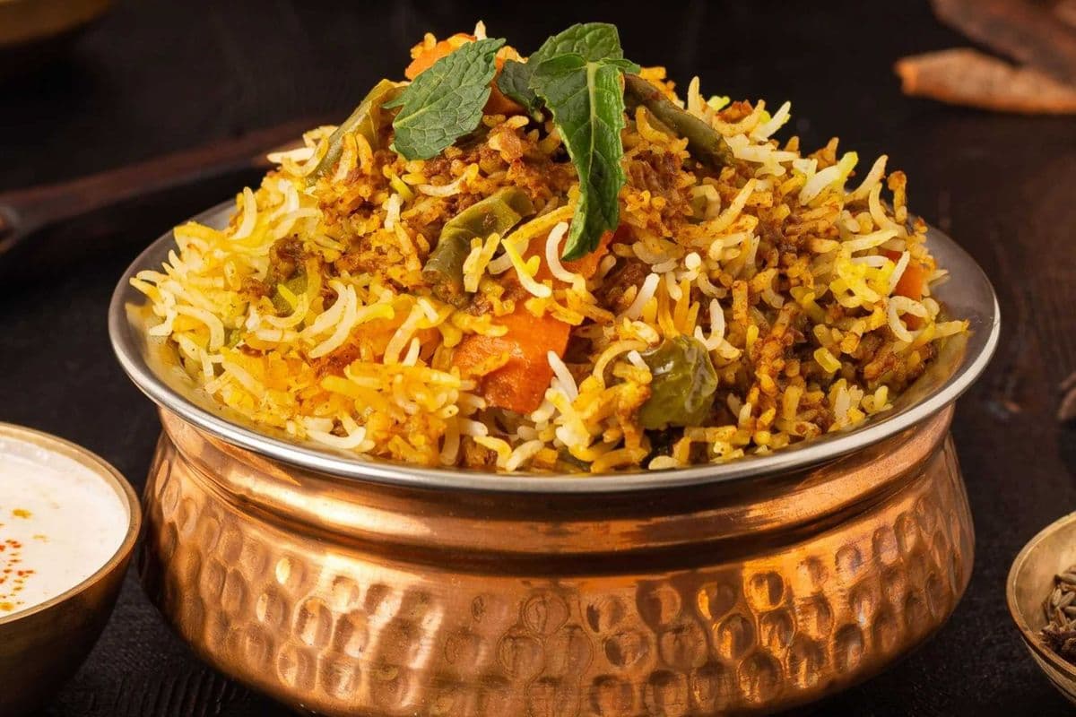 Légumes Dum Biryani / Vegetable Dum Biryani
