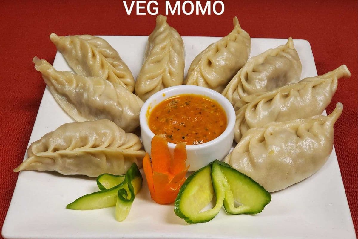 Vegetable Momo (10 pcs)