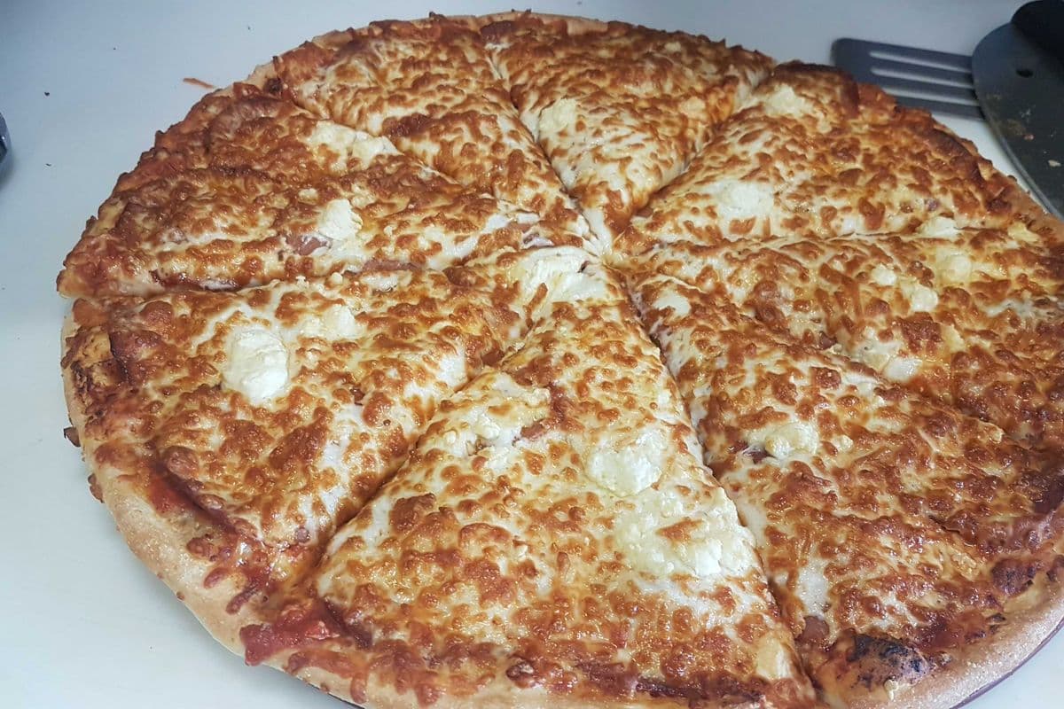 16" Bacon Cheeseburger Pizza