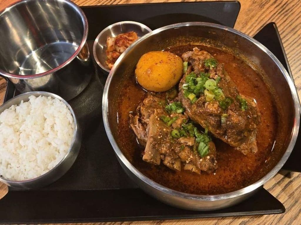 Pork bone stew (Gamja tang)