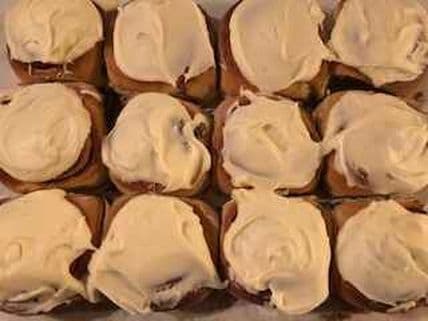 HOMEMADE CINNAMON BUN
