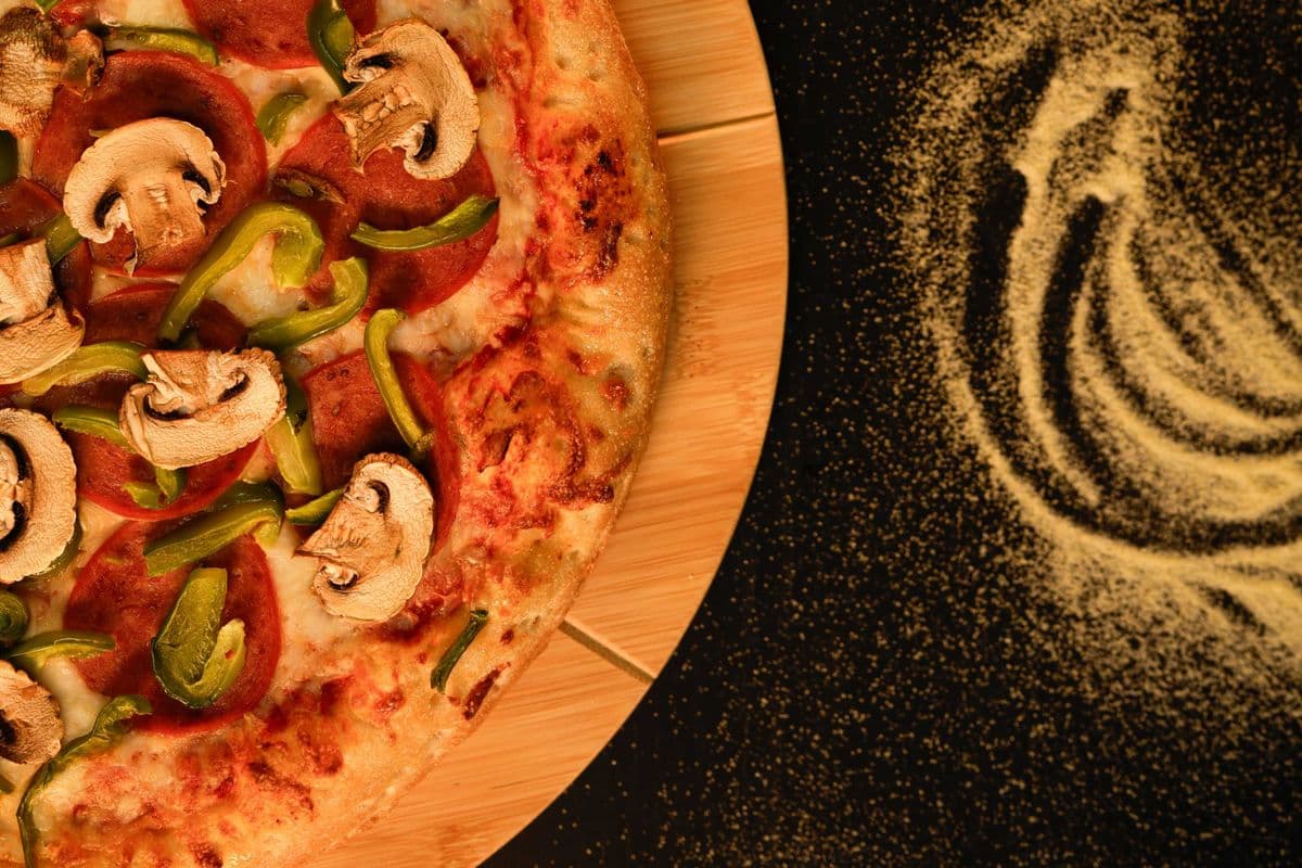 Deluxe Canadian Pizza