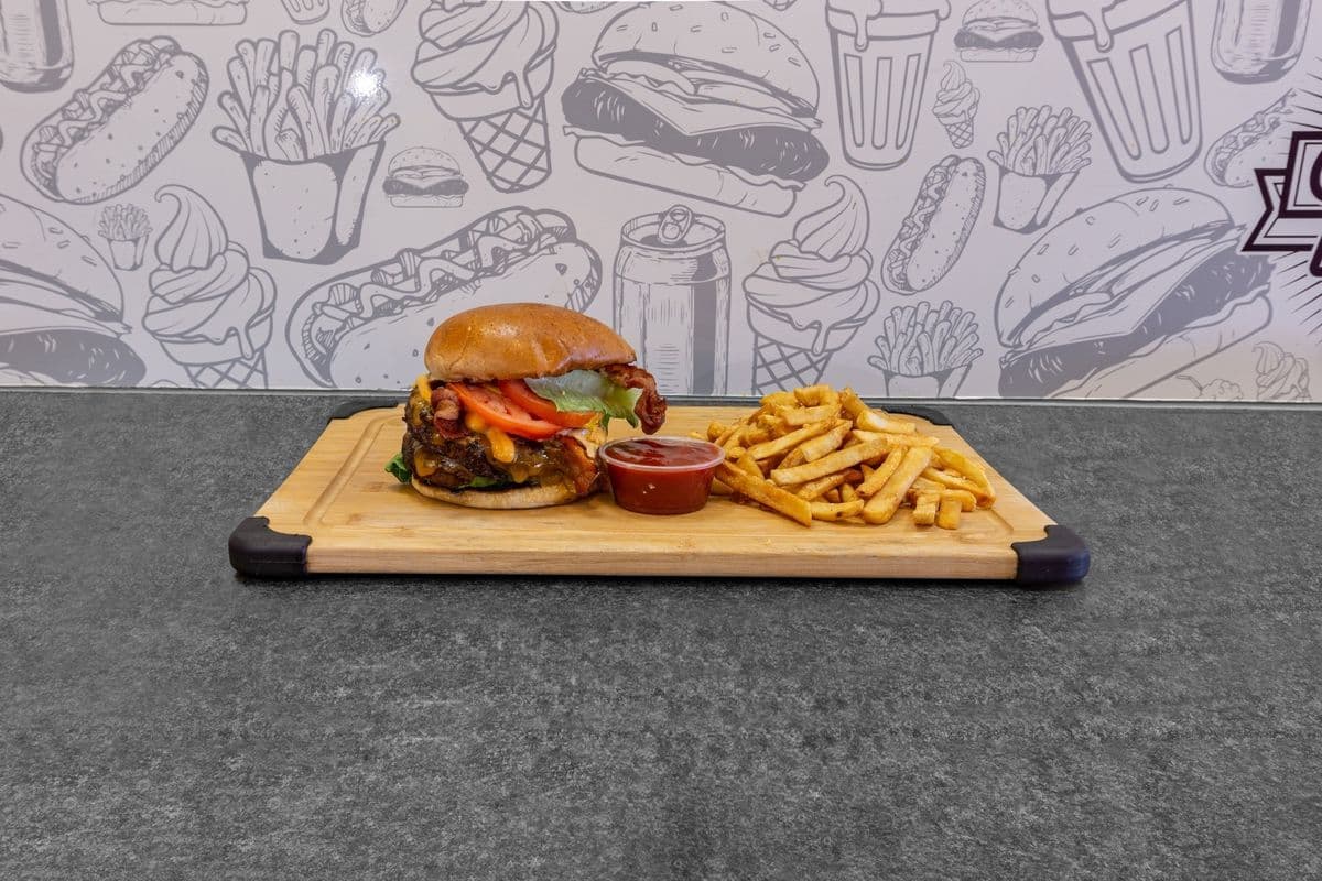 911 Burger Combo (1 Lb)