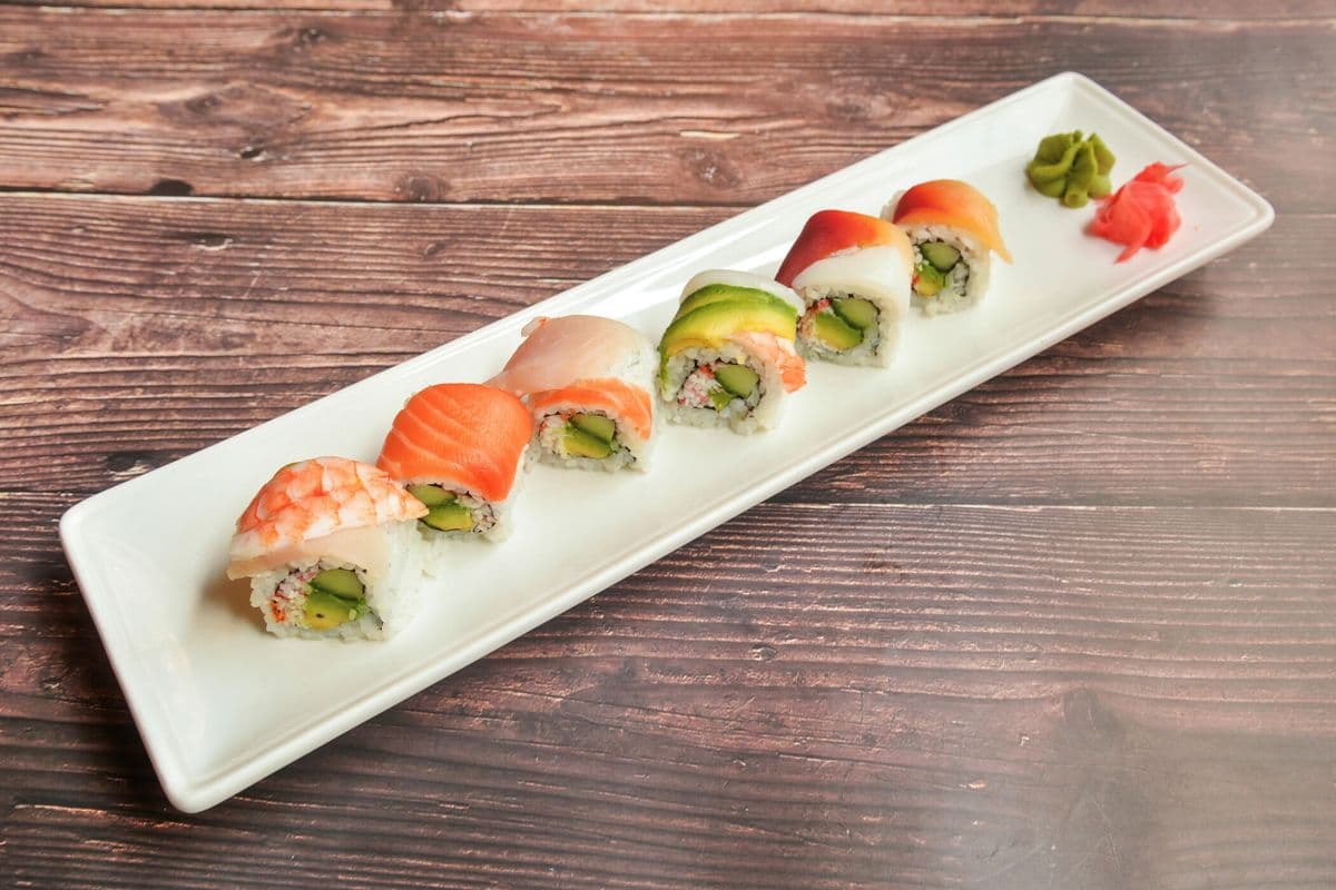 Rainbow - Classic Roll (6 pcs)