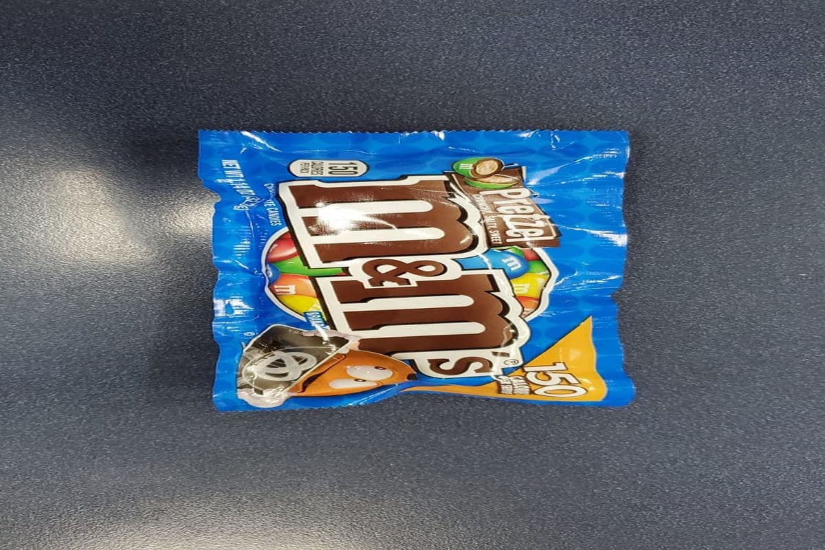 M&M'S Pretzel Chocolate Candy (1 ct)