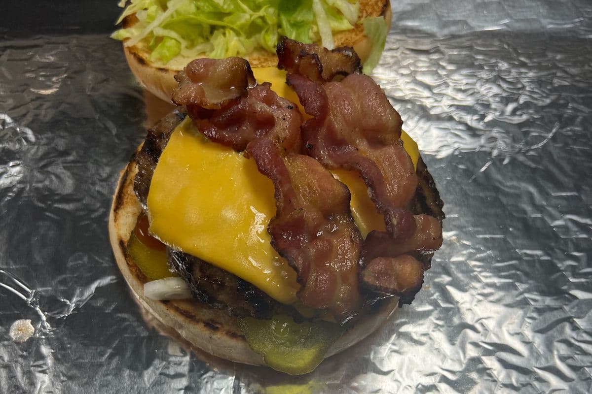 Home Banquet Burger (7oz)