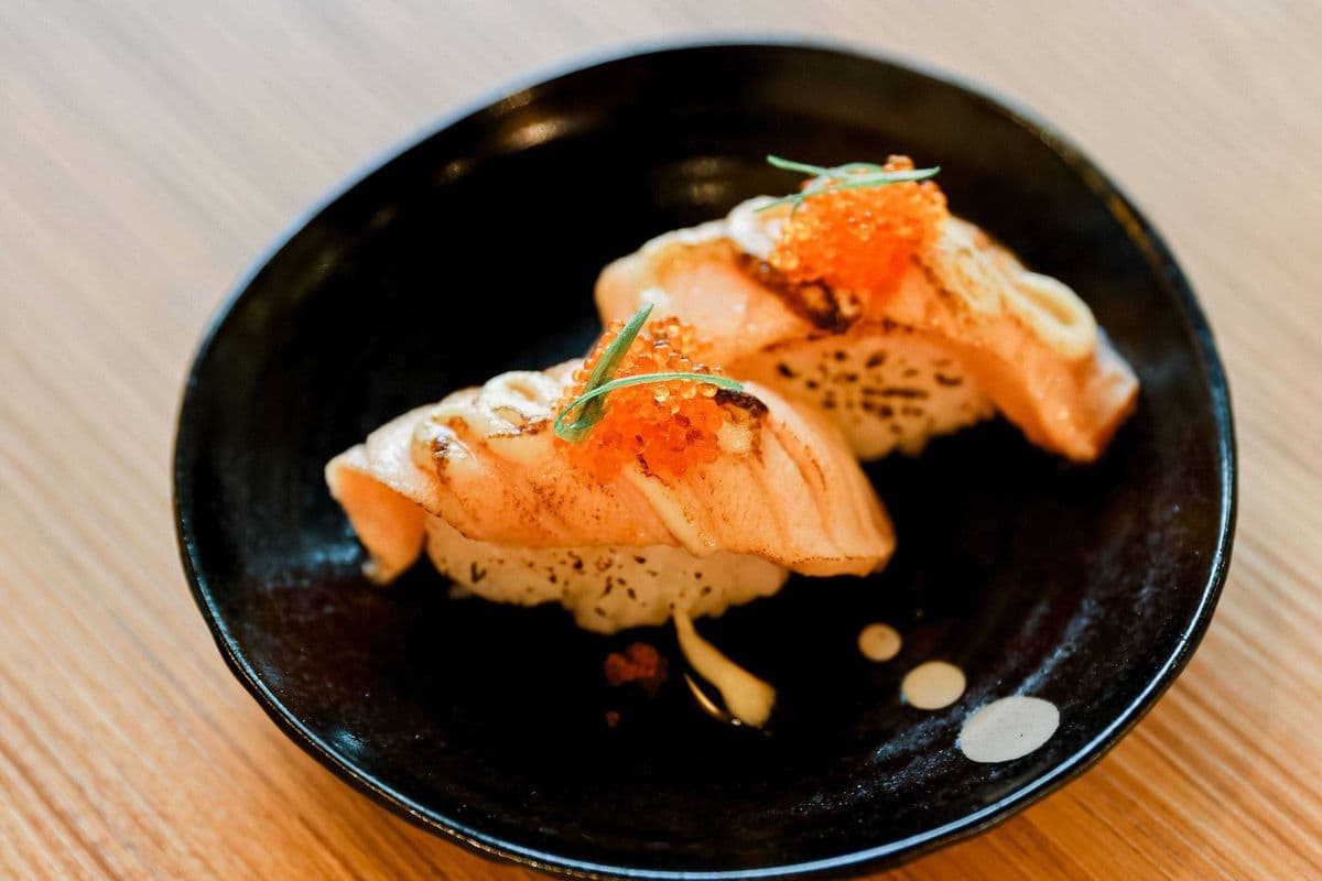 Seared Salmon (2 pcs)