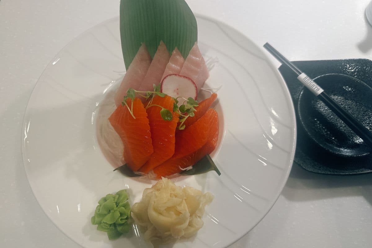 Salmon and Tuna Sashimi