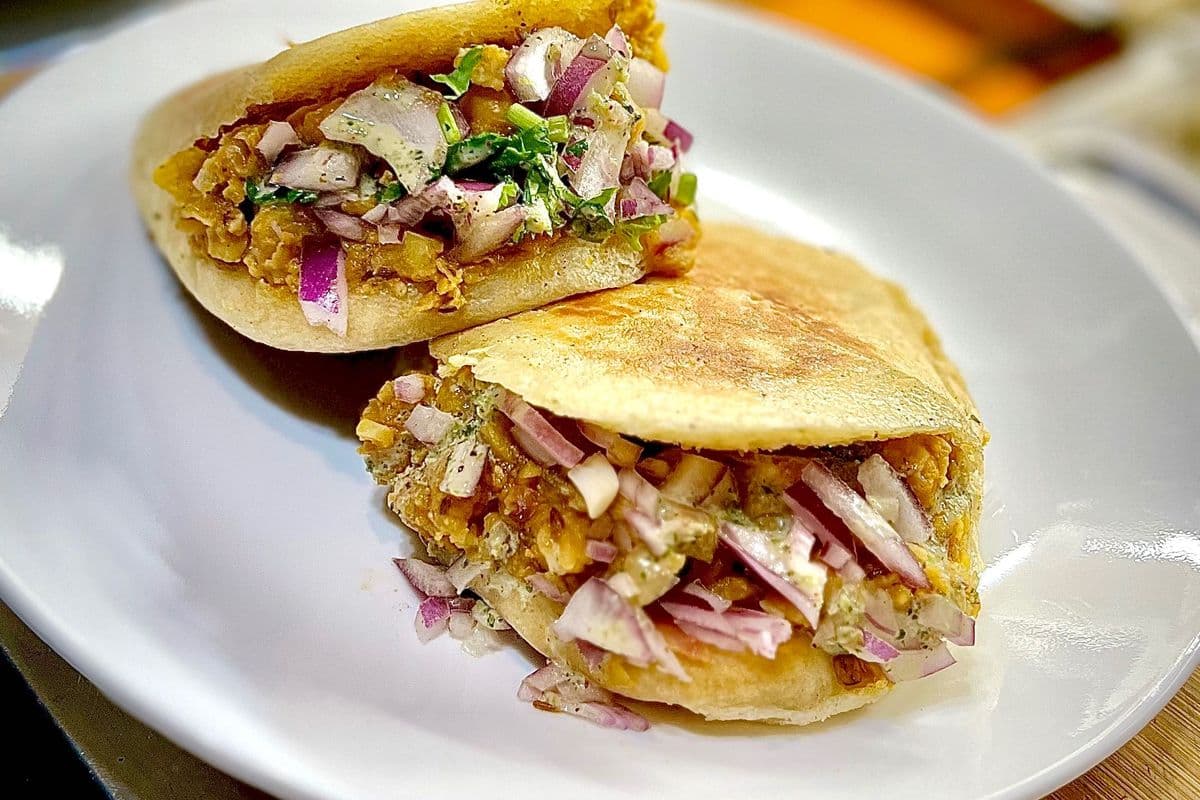 Stuffed Chana Kulcha