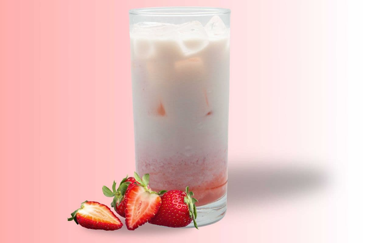 Iced Pink Latte (20oz)