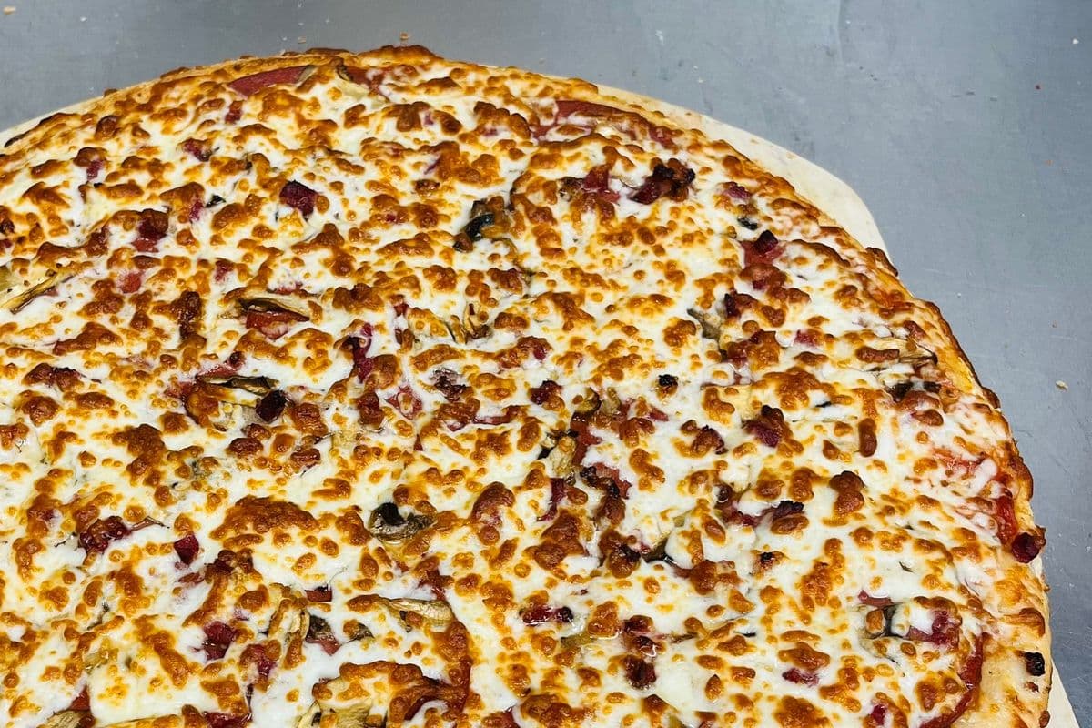 10" Canadian Feast Pizza