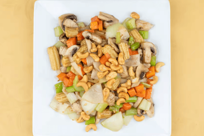 33. Diced Chicken with Cashew Nuts