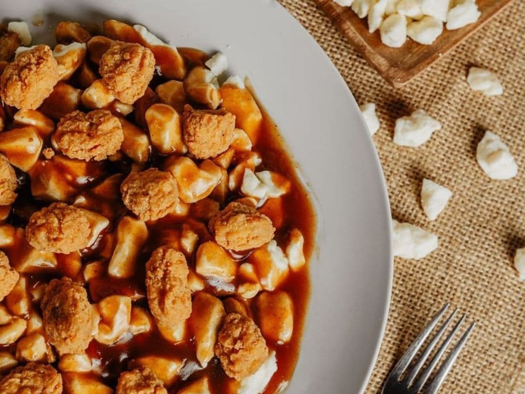 Petite Poutine Poulet Popcorn / Small Popcorn Chicken Poutine