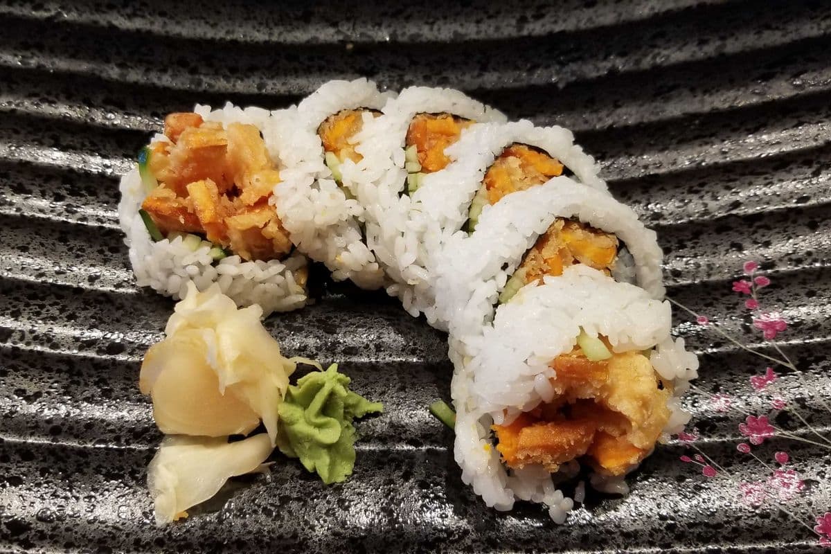 Yam Roll (6 pcs)