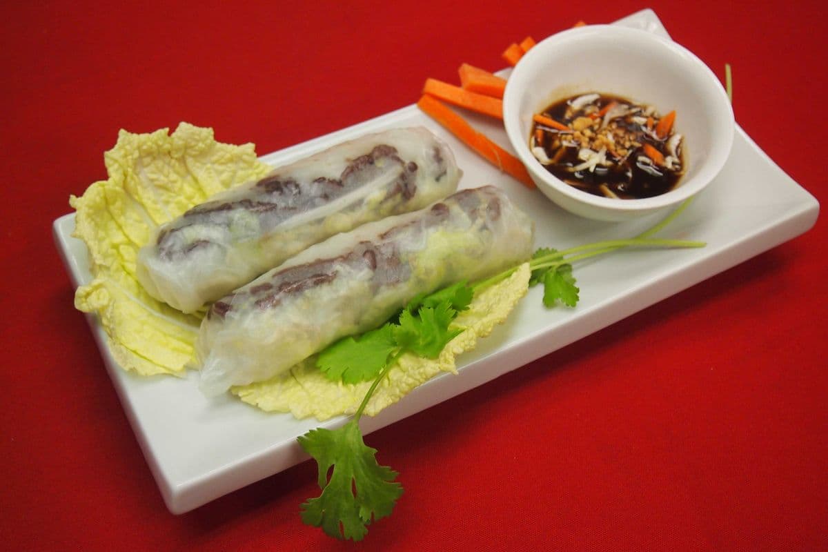 15. BBQ Chicken or Pork Fresh Rolls (2 pcs)