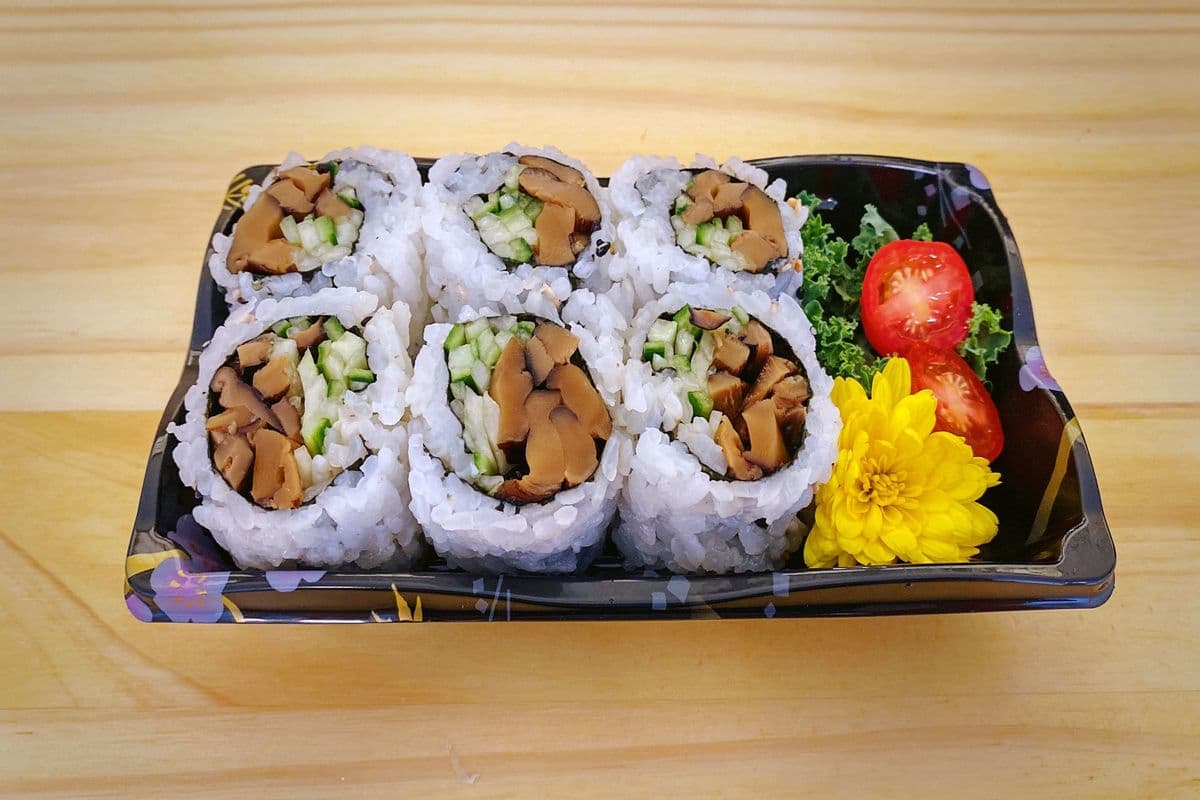 Shitake Roll (6 pcs)