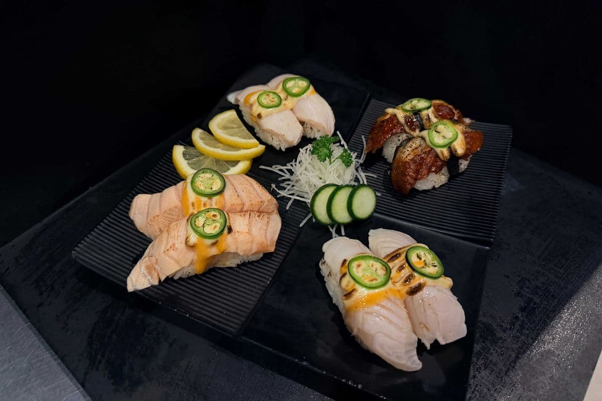 Aburi Sushi Combo (8pcs)