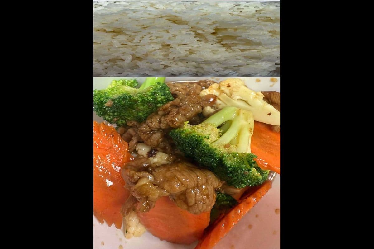 35. Seafood or Beef and Vegetables Stir-Fried on Rice
