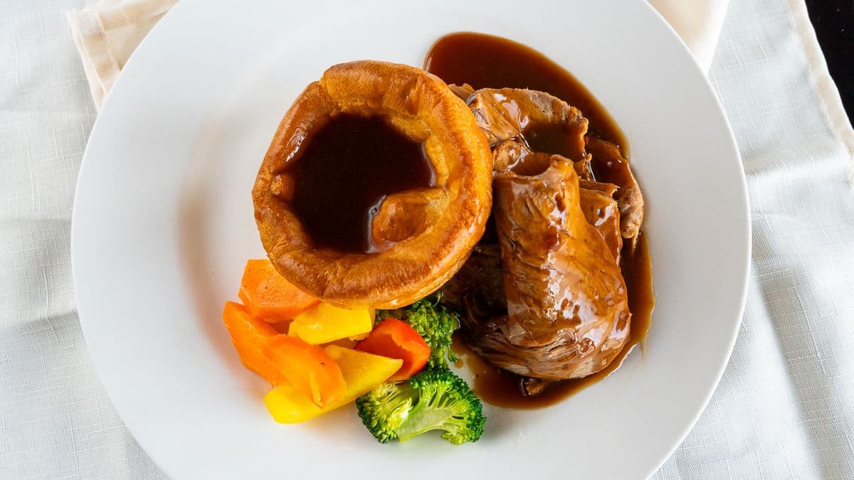 ROAST BEEF & YORKSHIRE PUDDING